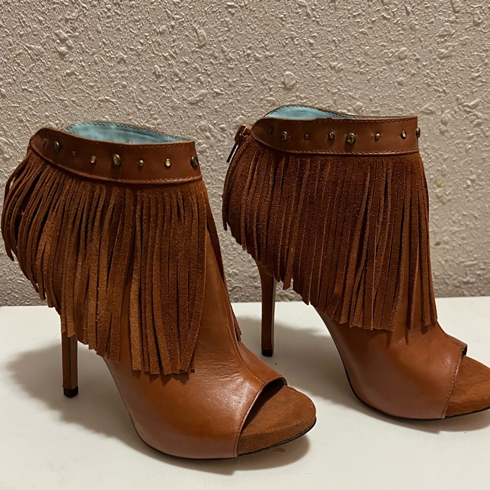 Miranda Lambert Fringe peep toe booties. Size 6.5
